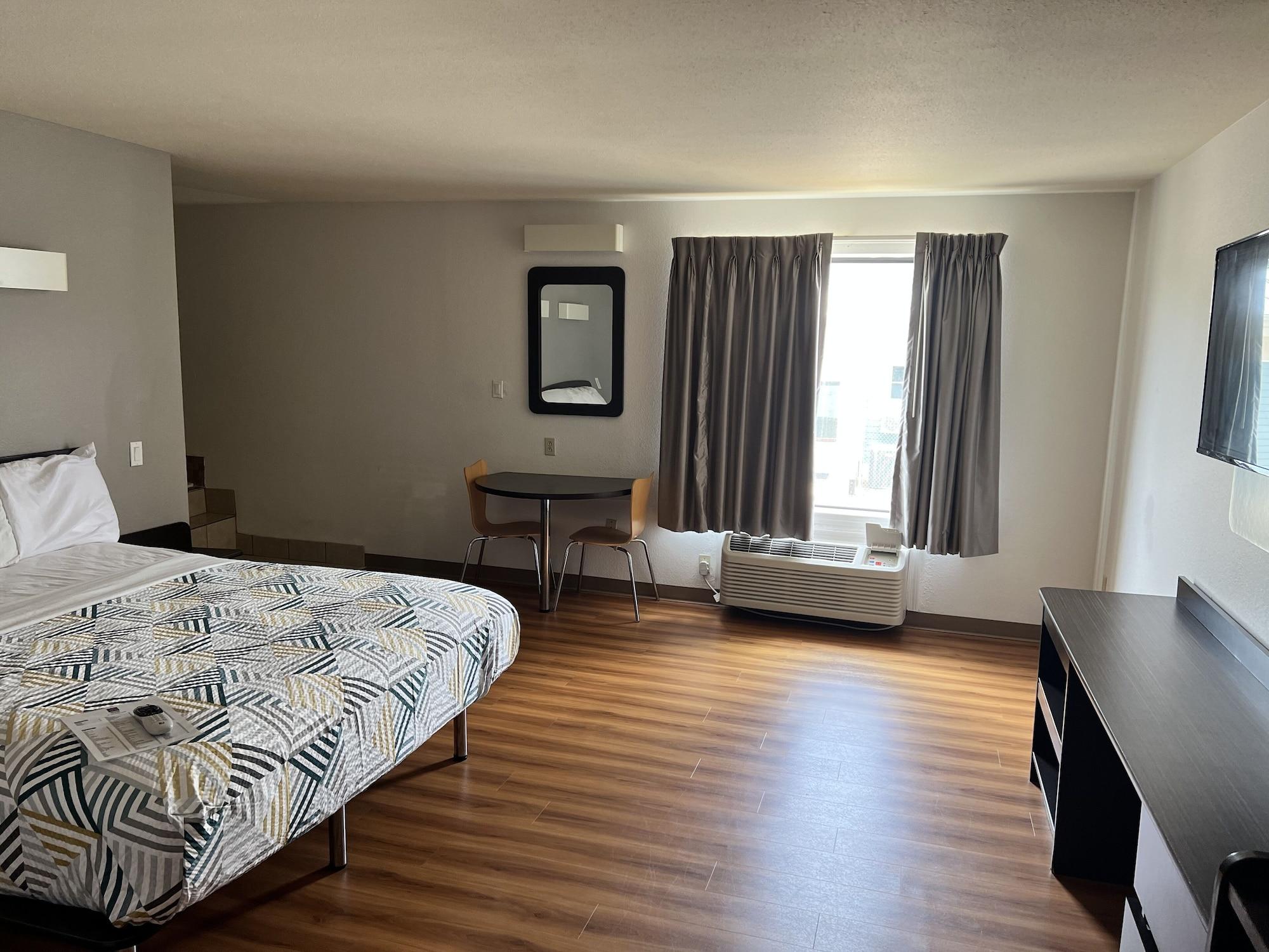 Quality Inn & Suites Biloxi Exteriör bild