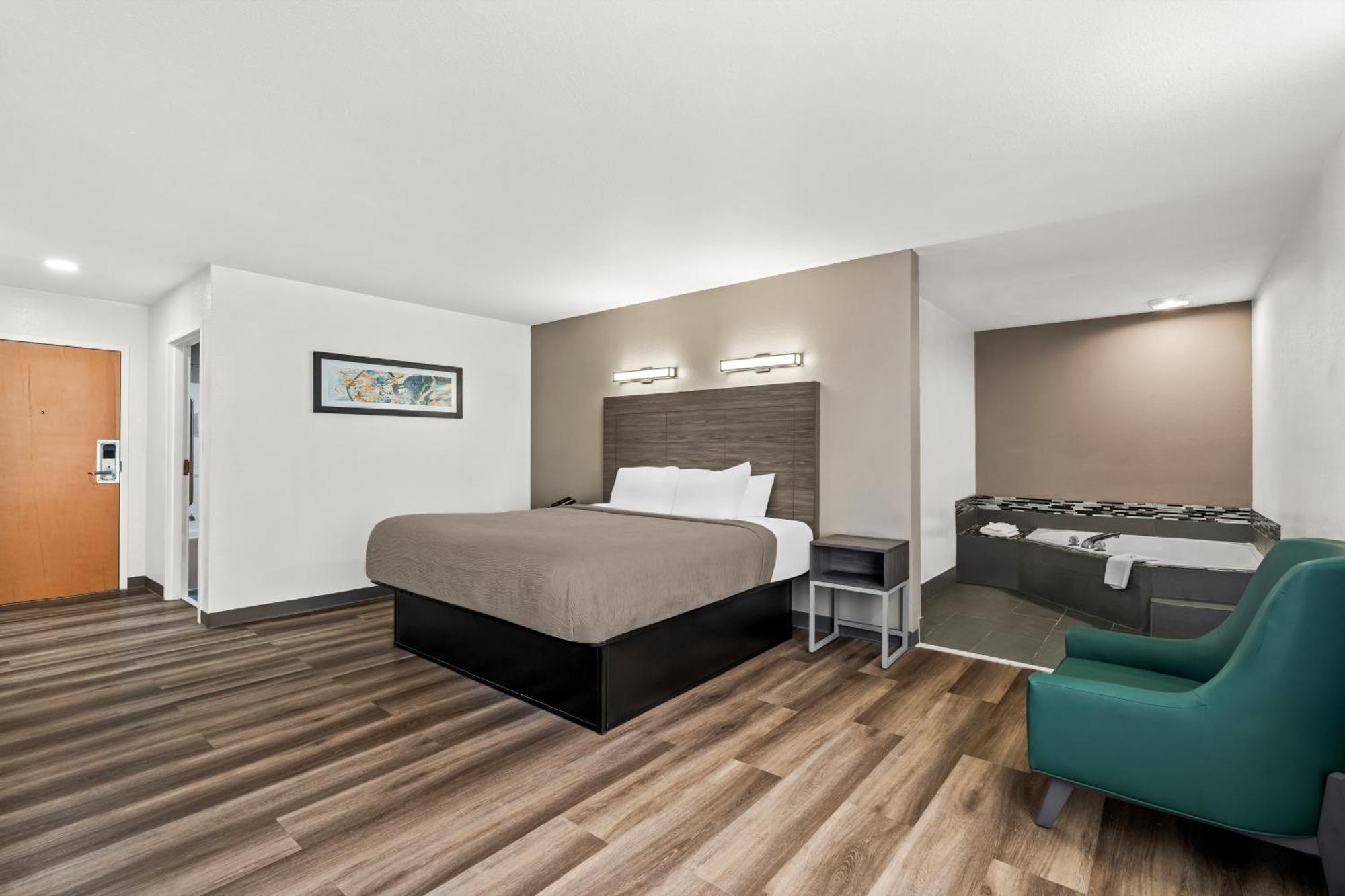 Quality Inn & Suites Biloxi Exteriör bild
