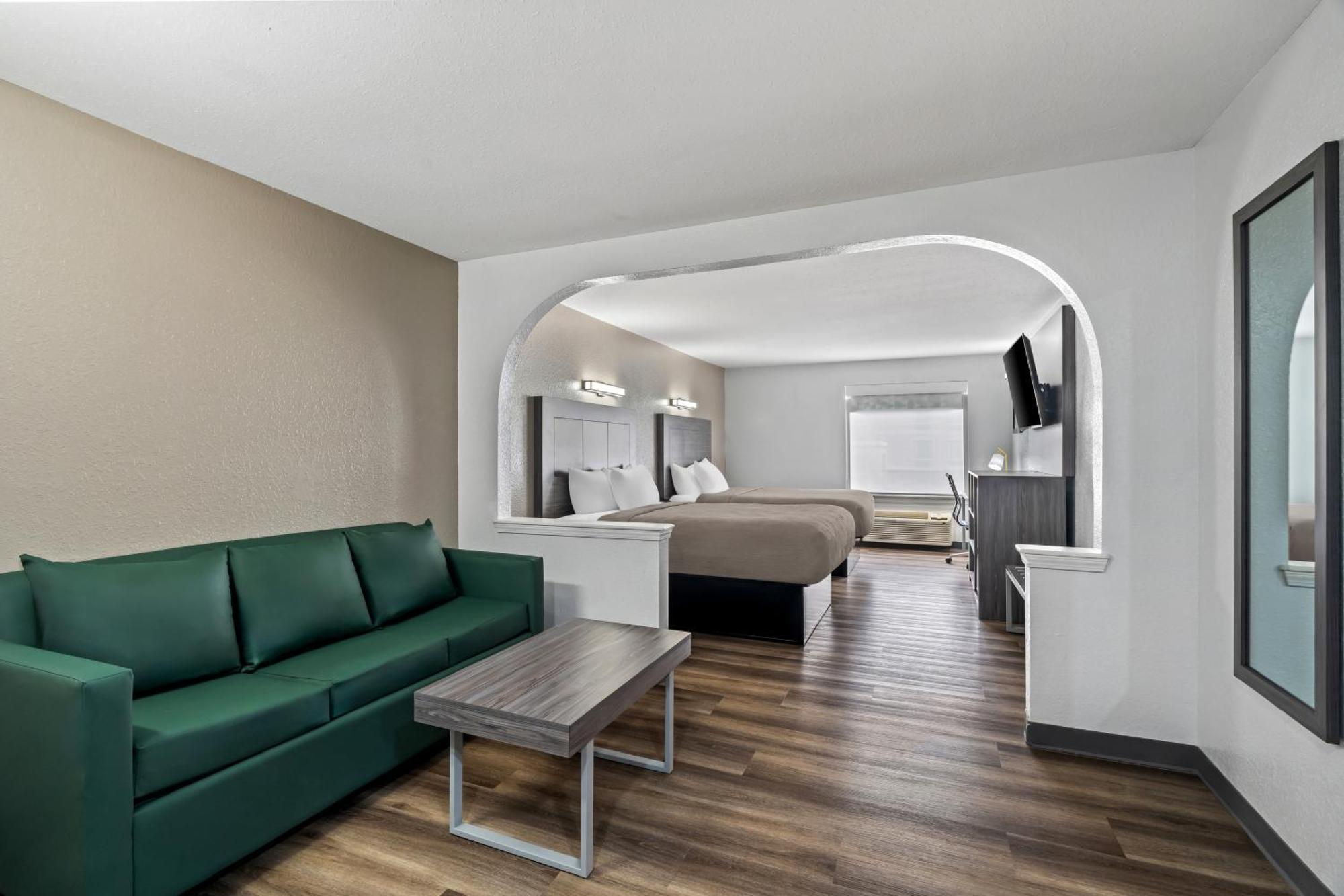 Quality Inn & Suites Biloxi Exteriör bild