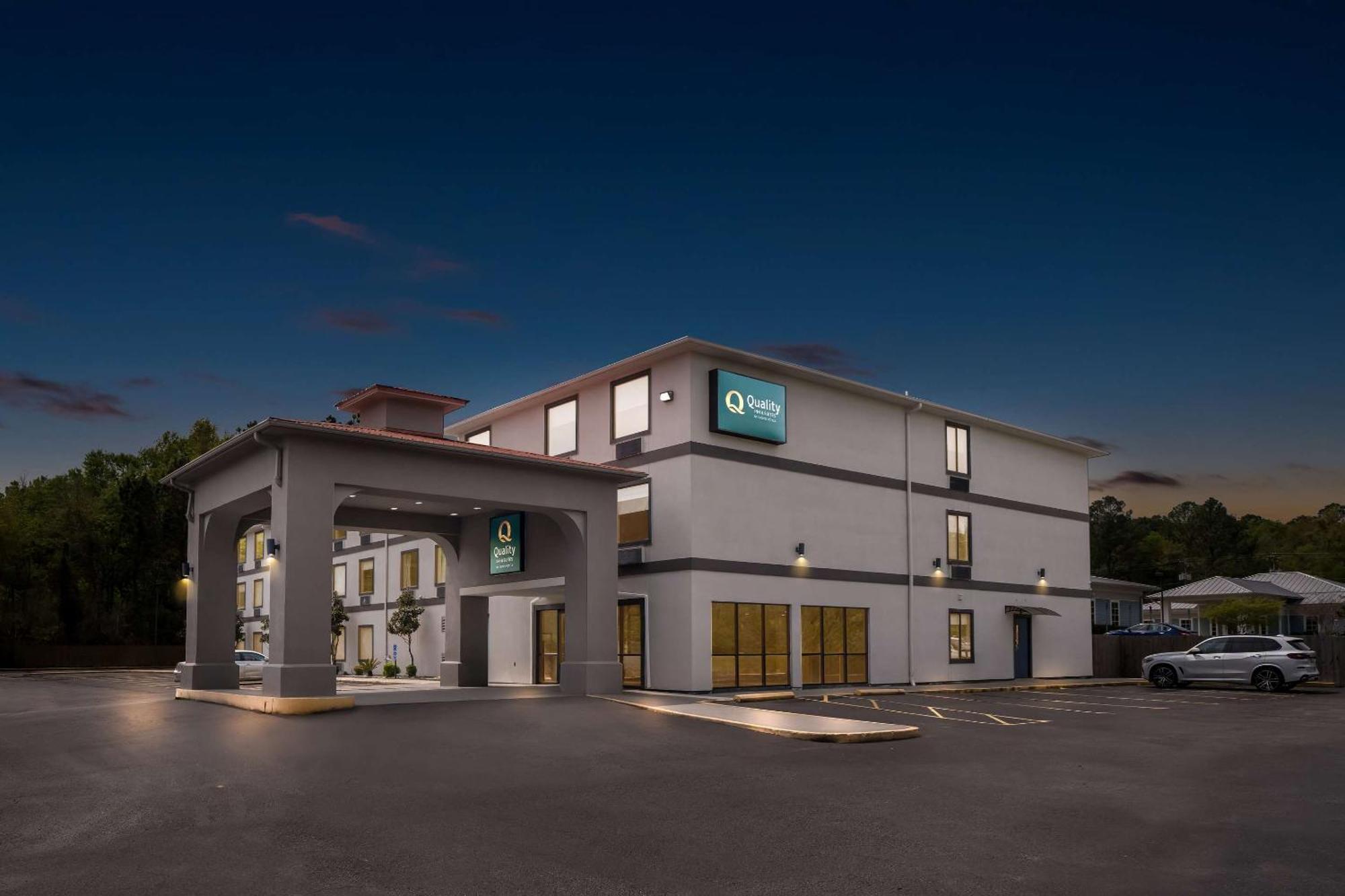 Quality Inn & Suites Biloxi Exteriör bild